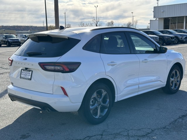 2023 Ford Escape ST-Line 3