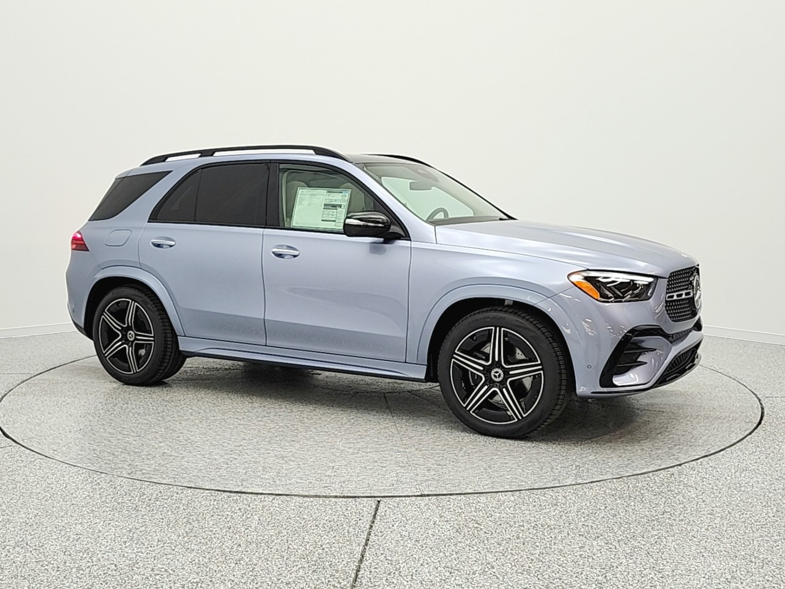 New 2026 MANUFAKTUR Cote d Azur Light Blue Metallic Mercedes-Benz GLE 450 image 3