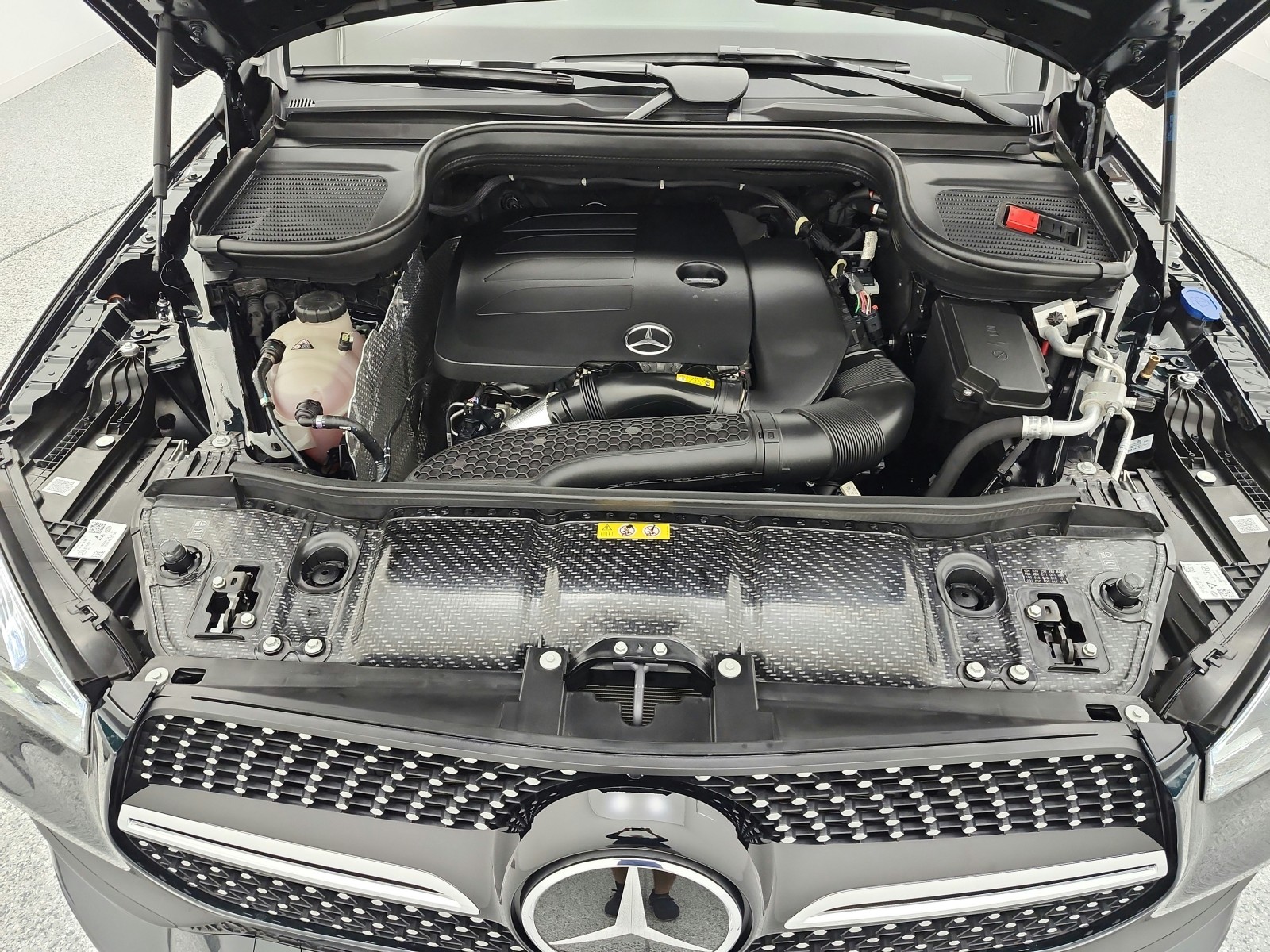 Certified Used 2023 Emerald Green Metallic Mercedes-Benz GLE 350 4MATIC® SUV image 23