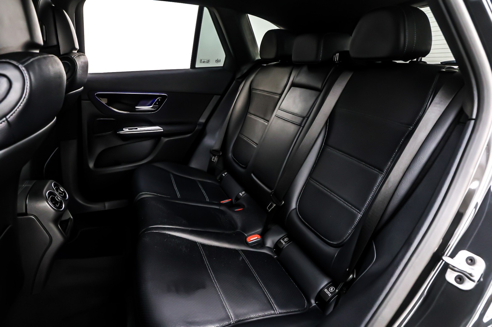 New 2026 Graphite Grey Metallic Mercedes-Benz GLC 300 image 8