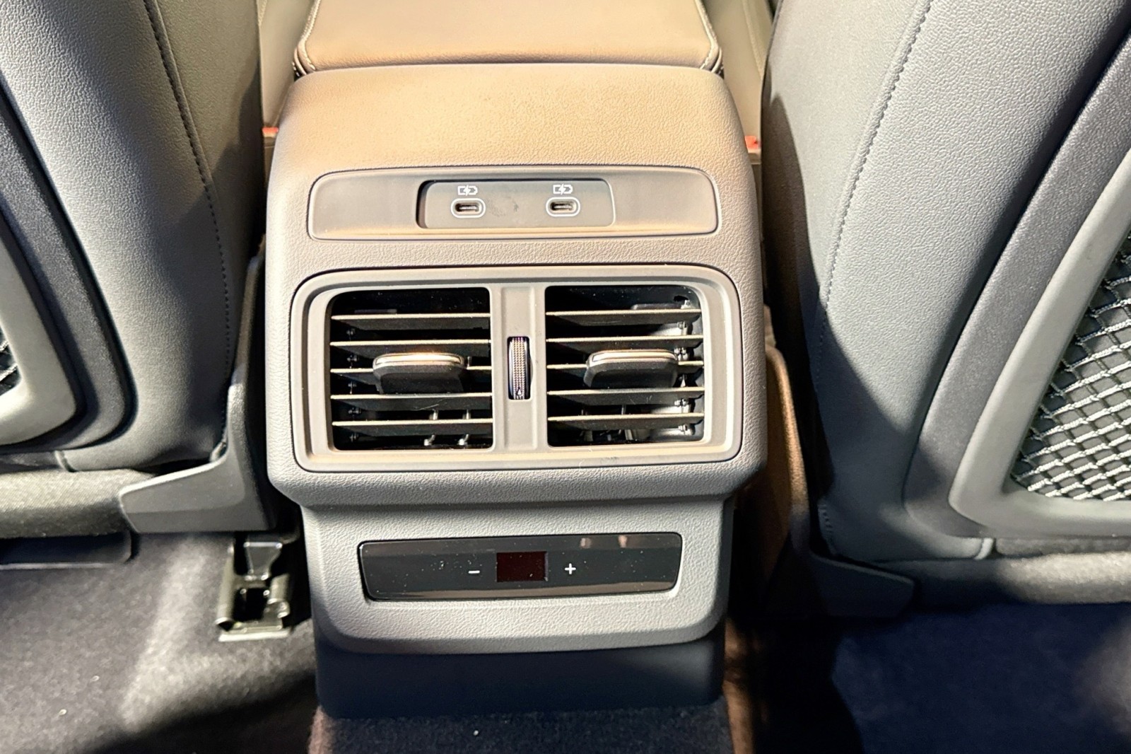 New 2025 Tambora Gray Metallic Audi Premium Plus 2.0 TFSI quattro image 22