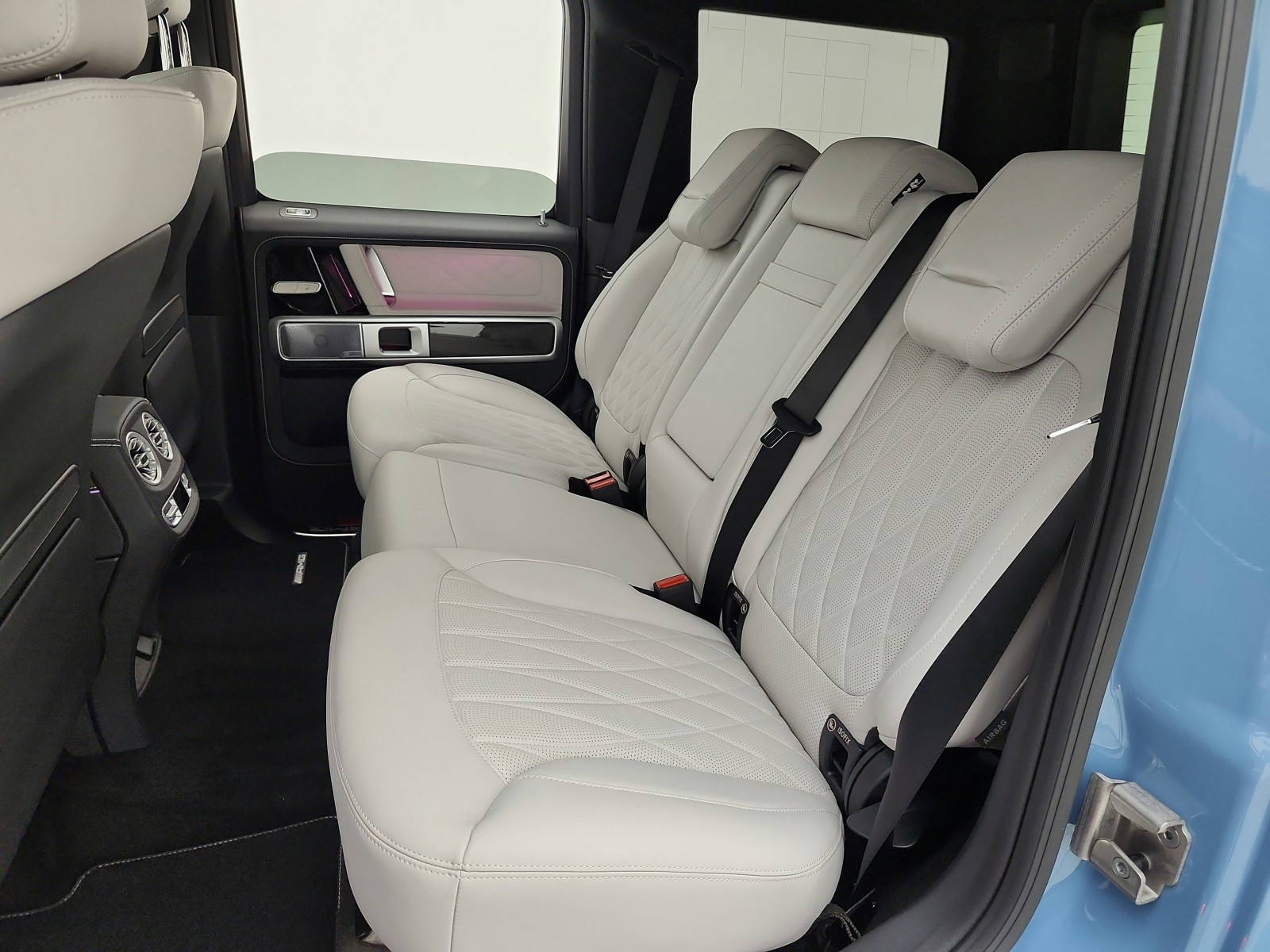 New 2026 MANUFAKTUR Signature China Blue Mercedes-Benz AMG® G 63 image 11