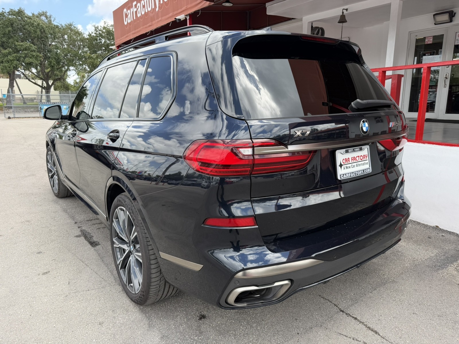 2020 BMW X7 - $33,988