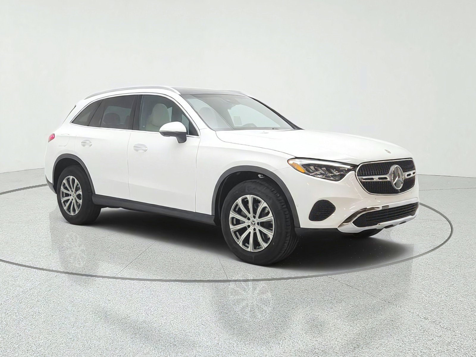 New 2027 Polar White Mercedes-Benz GLC 300 SUV image 3