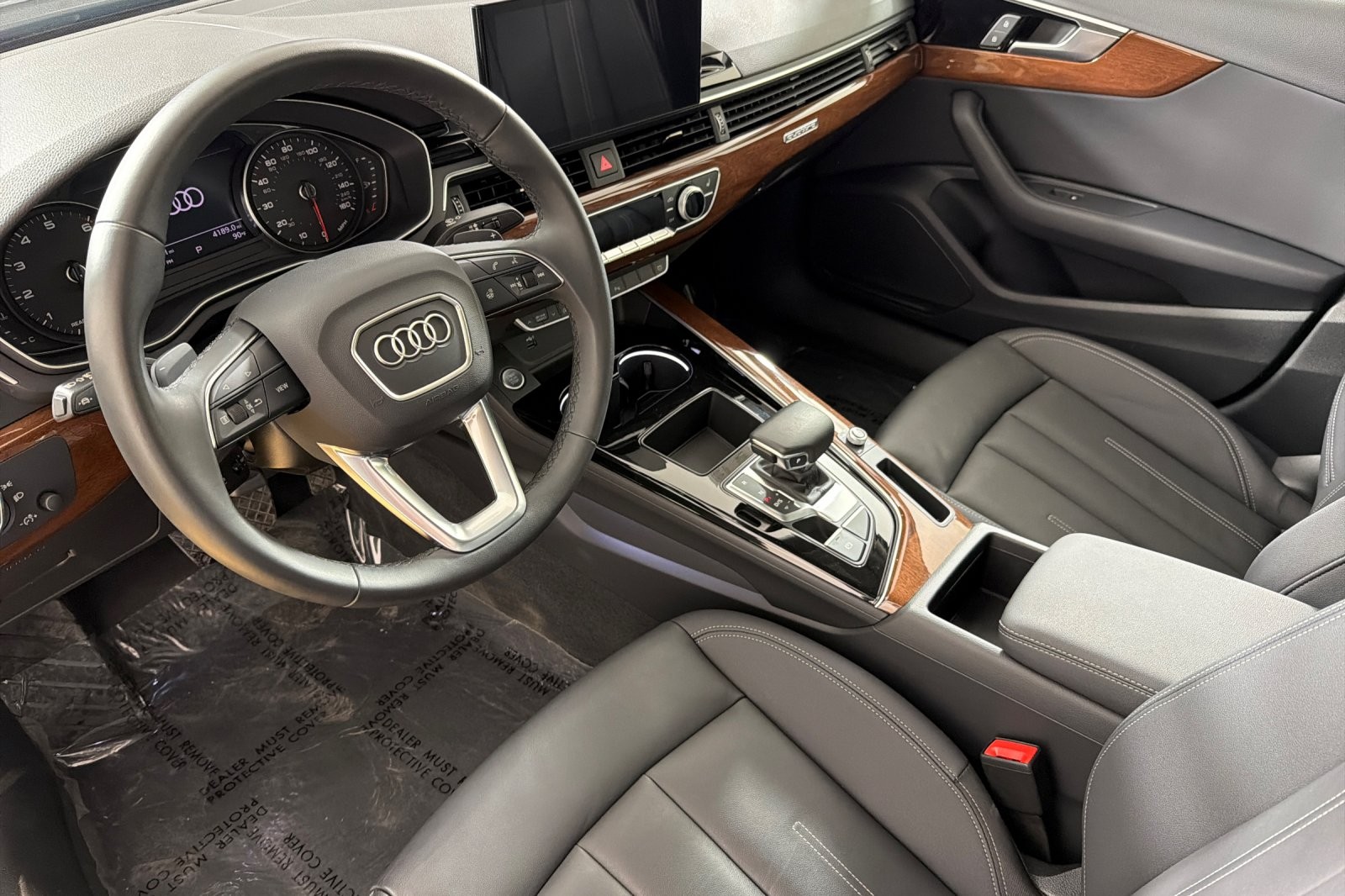 Used 2024 Brilliant Black Audi Premium 40 TFSI quattro image 9