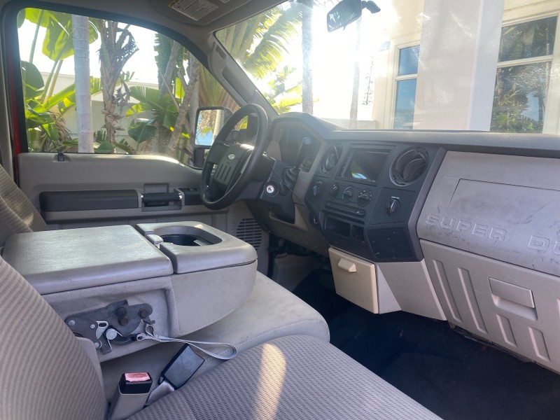 2008 Ford Super Duty F-350 DRW XL LOW MILES 43,076 4WD in ,