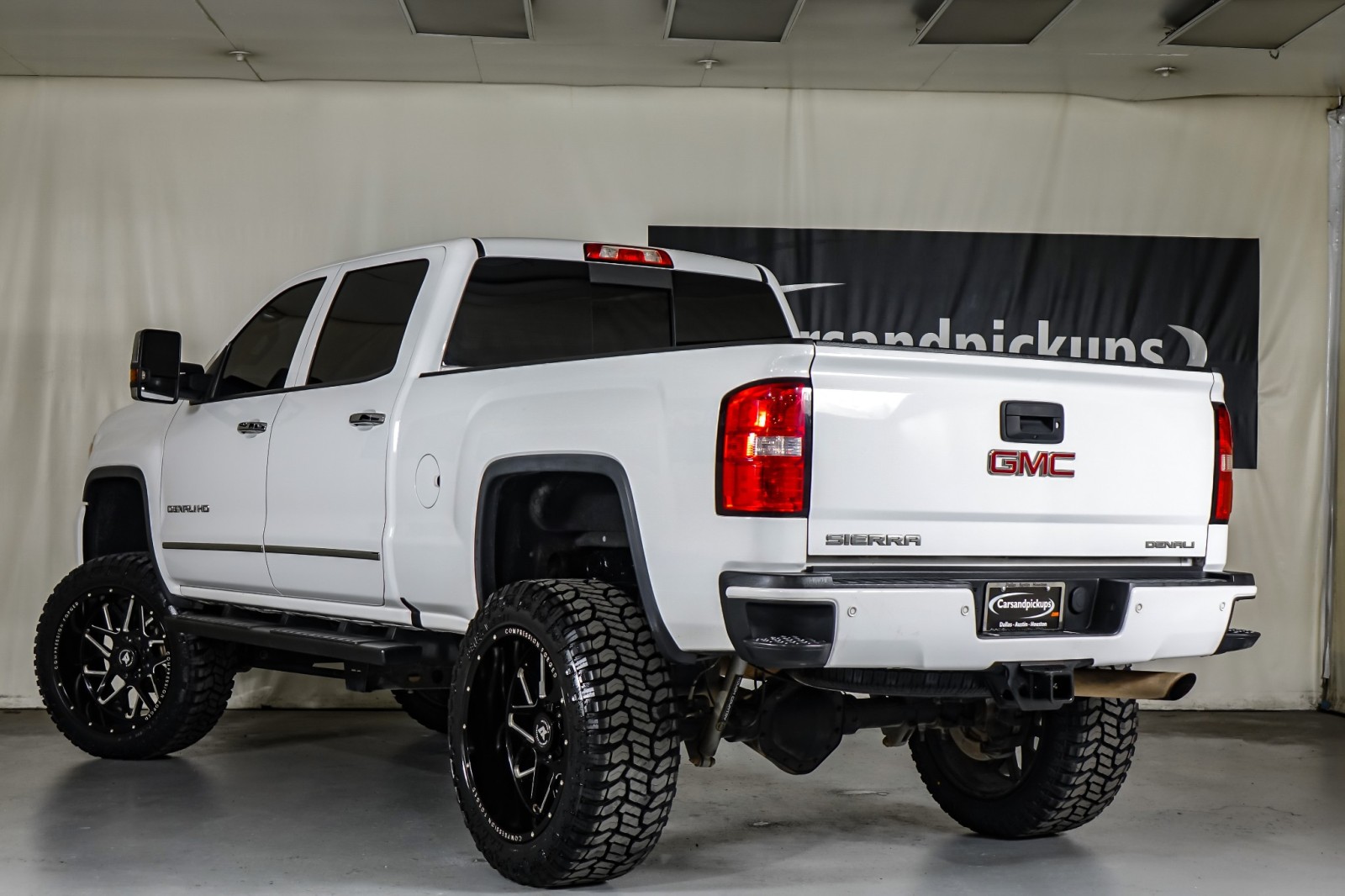 2016 GMC Sierra 2500HD Denali 10