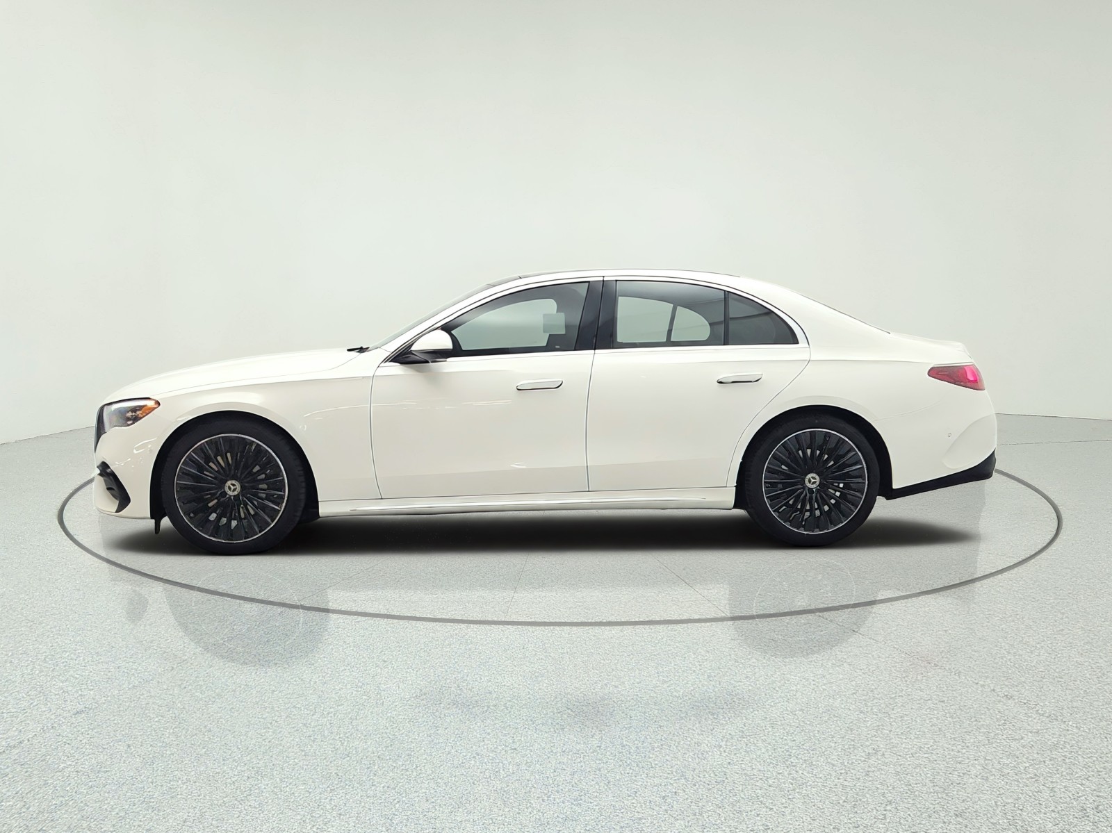 New 2027 Polar White Mercedes-Benz E 350 RWD Sedan image 8