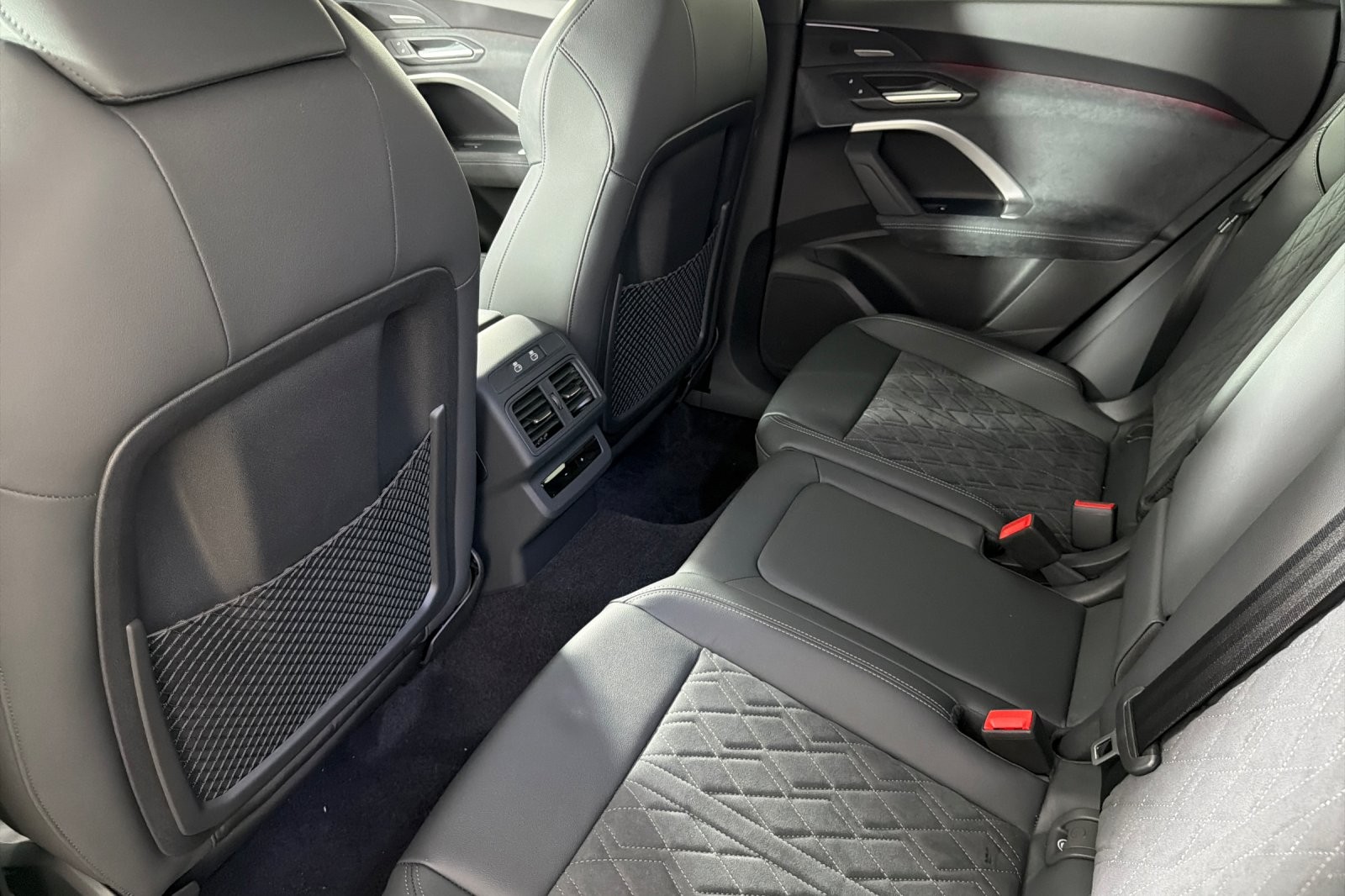 New 2026 Tambora Gray Metallic Audi Premium Plus 3.0 TFSI quattro image 11