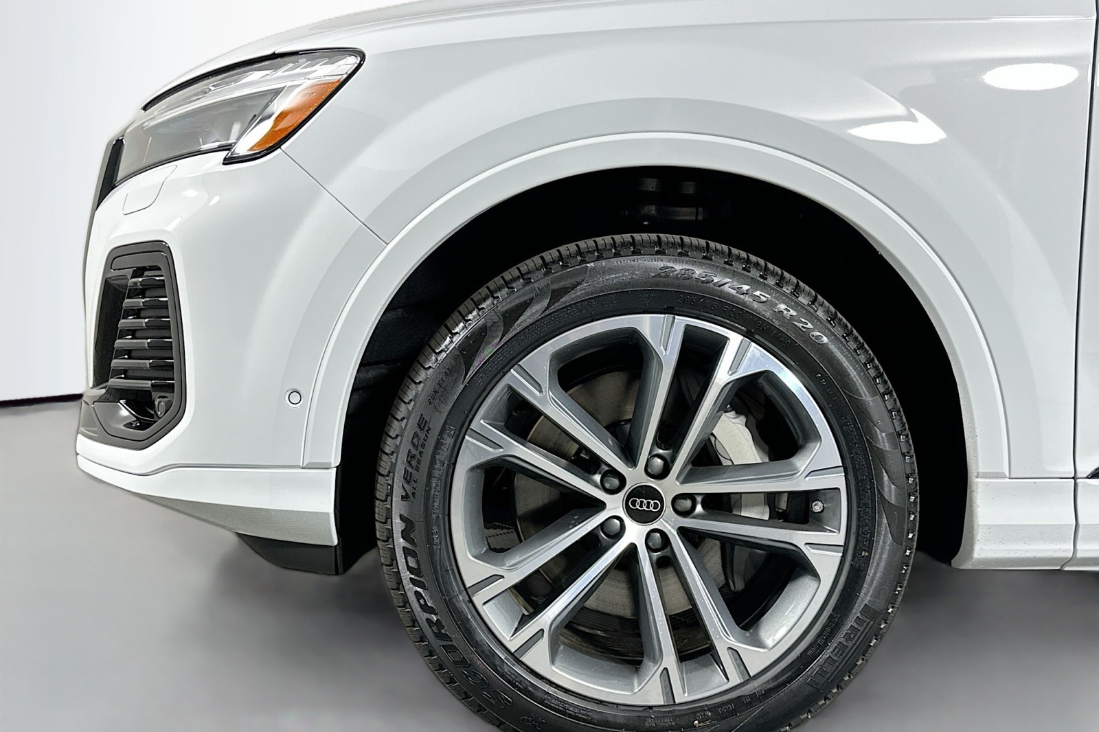 New 2026 Glacier White Metallic Audi Premium image 12