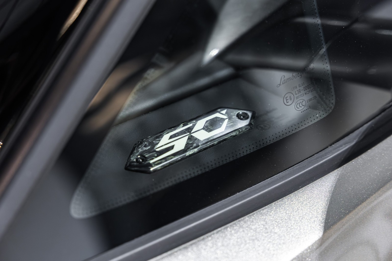 Used Car 2014 Lamborghini Aventador  Roadster - Grigio Antares Metallic - Transparent Engine Bonnet - Sensonum Sound System For Sale Under $440,000 In Boerne, Texas