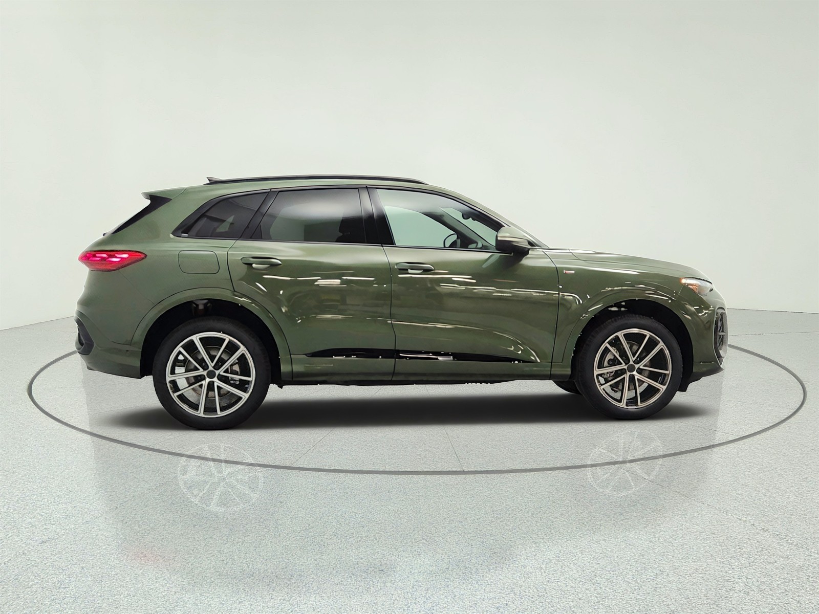 New 2026 District Green Metallic Audi Premium Plus 2.0 TFSI quattro image 4