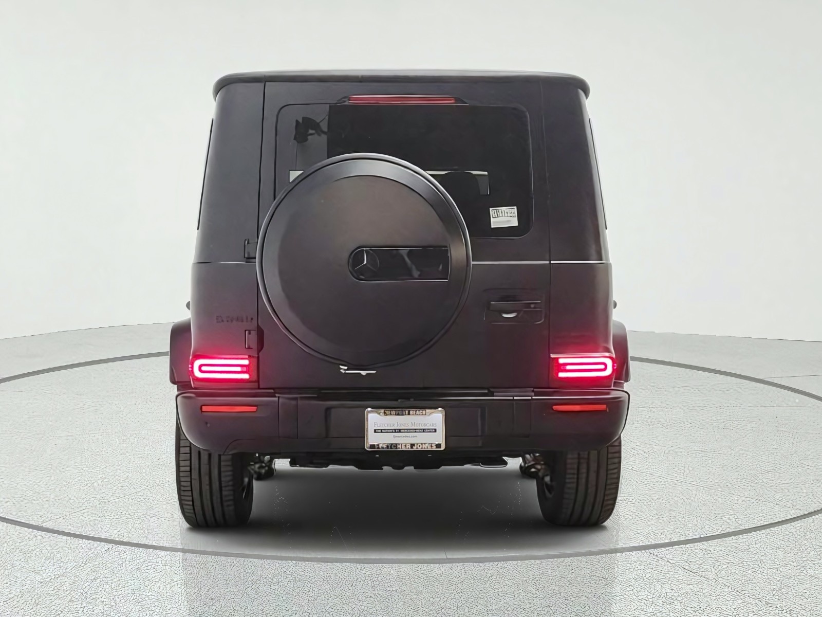New 2027 MANUFAKTUR Night Black magno Mercedes-Benz G 580e SUV image 6