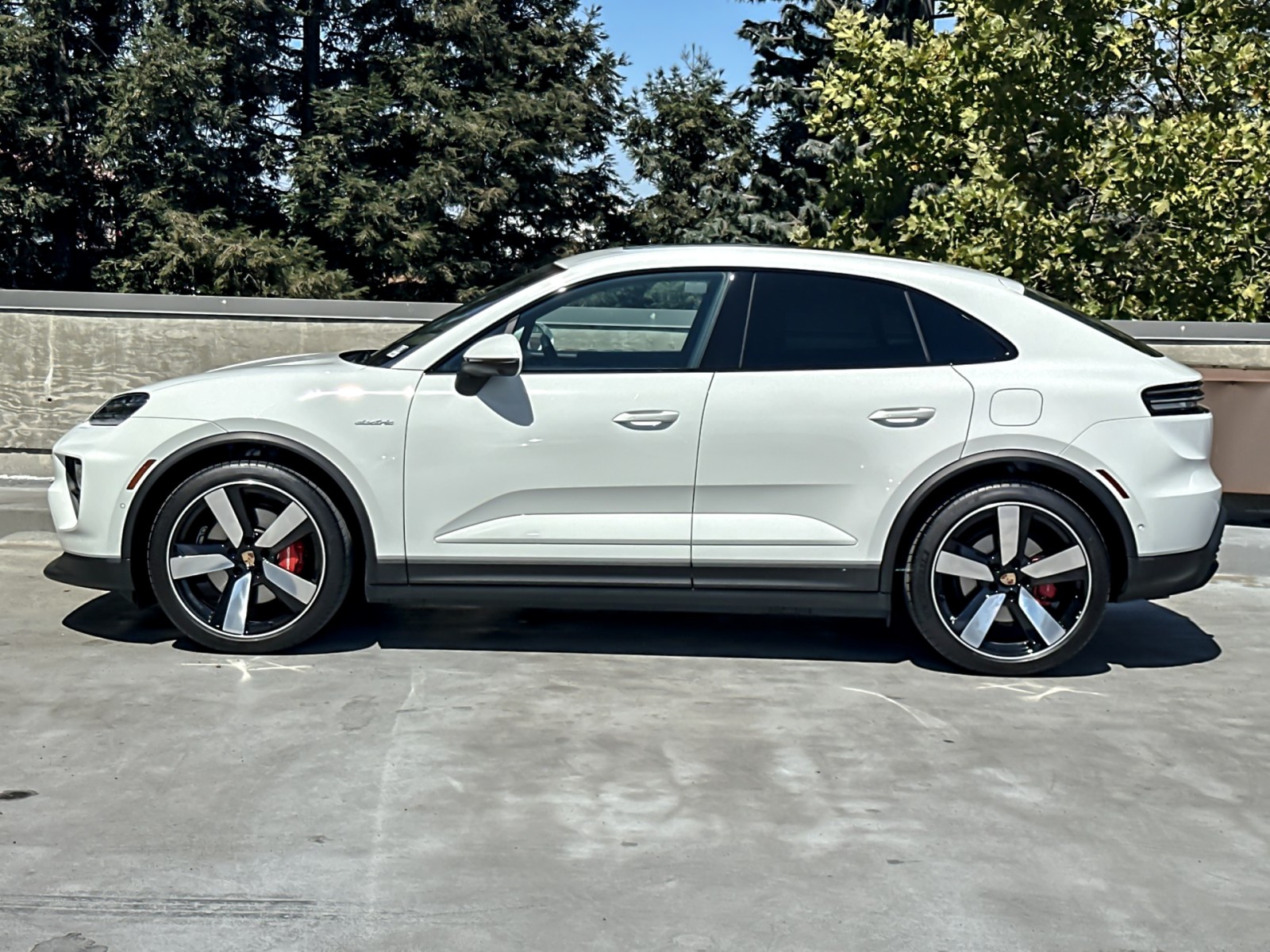 Used 2025 Porsche Macan S with VIN WP1AB2XA3SL150948 for sale in Walnut Creek, CA
