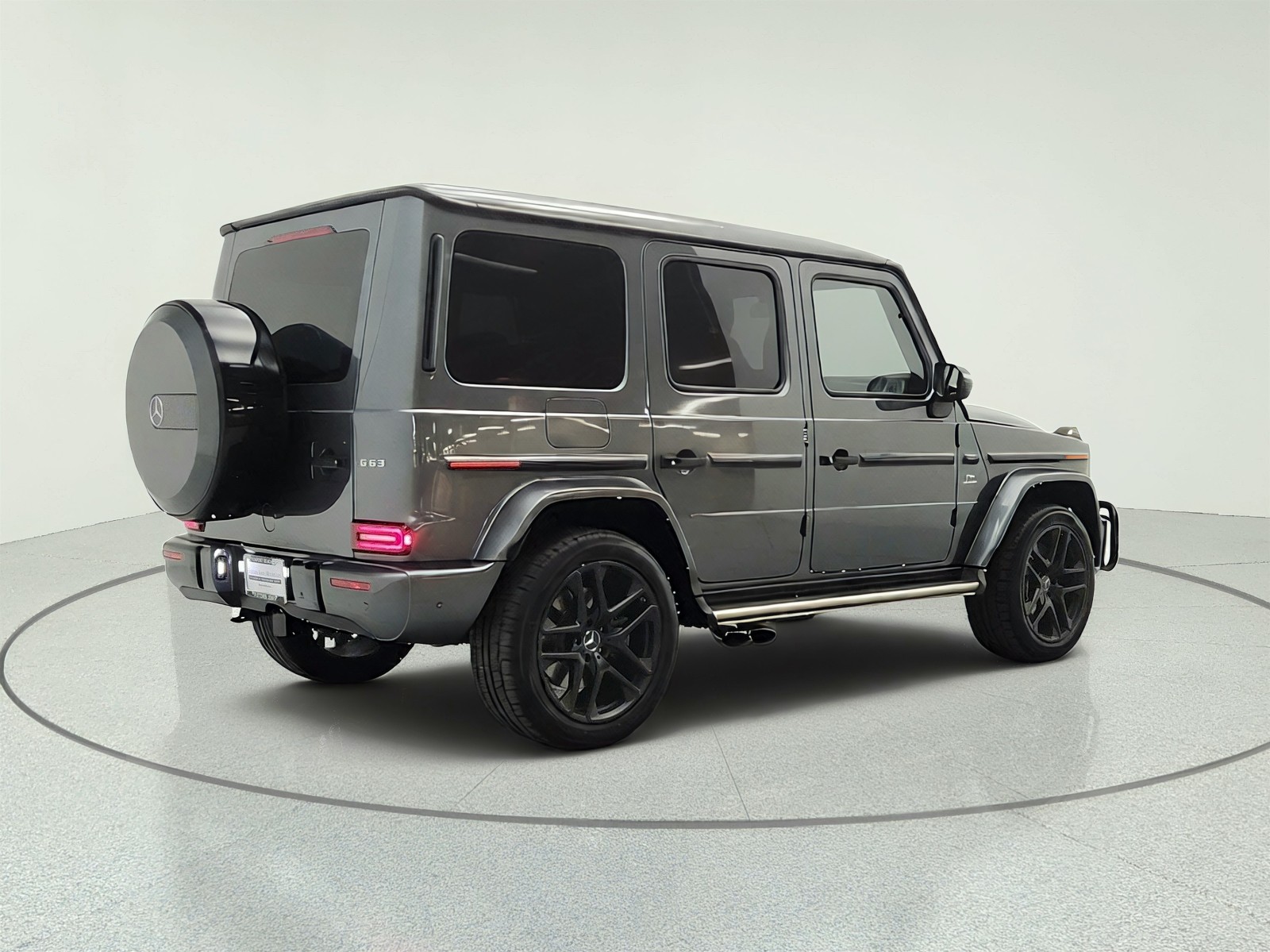 Certified Used 2022 MANUFAKTUR Graphite Metallic Mercedes-Benz AMG® G 63 4MATIC SUV image 5