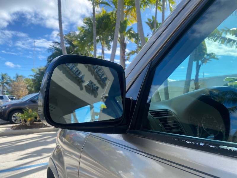 2005 Honda CR-V LX LOW MILES 52,177 SUV in , 