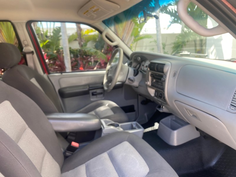 2003 Ford Explorer Sport Trac XLT LOW MILES 59,213 in , 