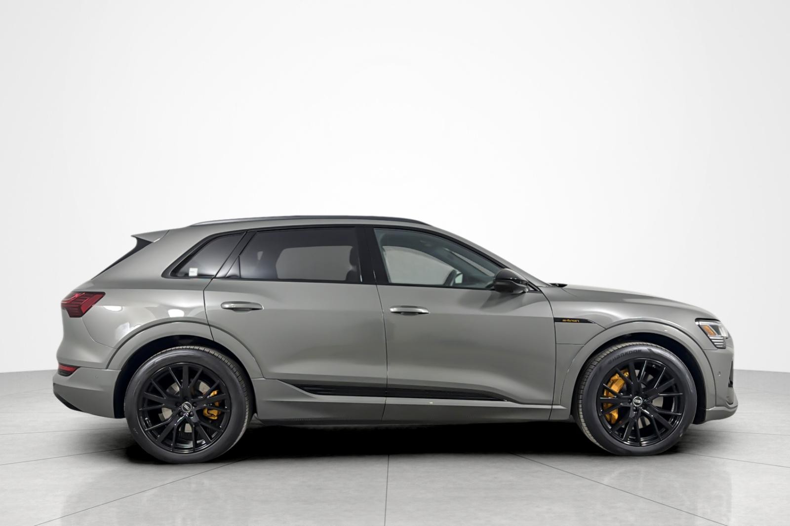 Certified Used 2023 Chronos Gray Audi Chronos quattro image 6