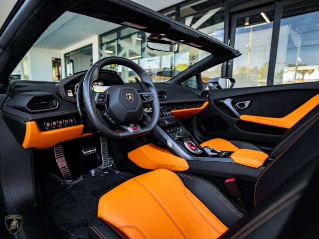 2019 Lamborghini Huracan Spyder in , 