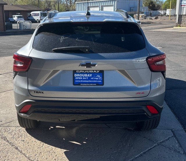 View vehicle photo 4