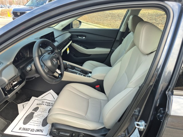 HondaAccord Hybrid35