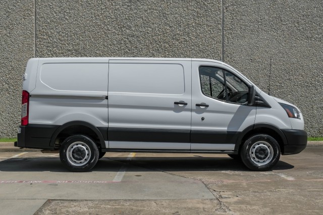 2019 Ford Transit Van  9