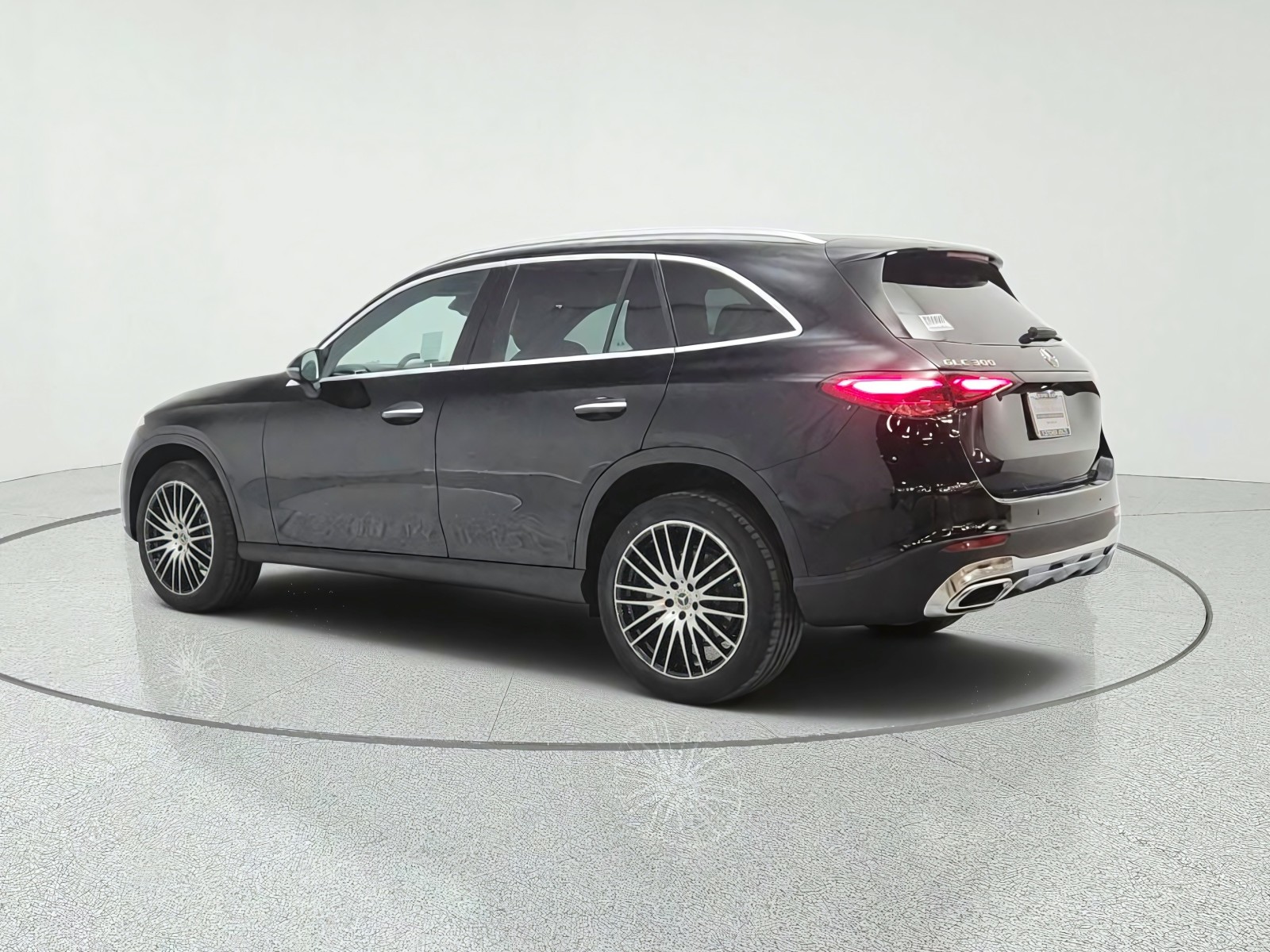 New 2027 Black Mercedes-Benz GLC 300 SUV image 7