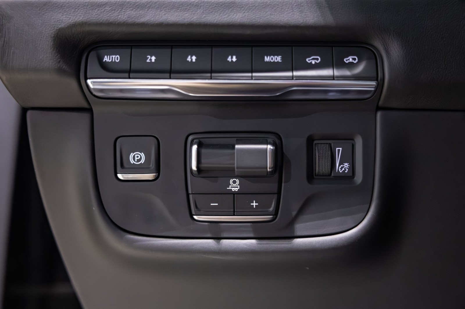 Used Car 2025 Cadillac Escalade  4wd Sport Platinum - Onyx Package For Sale Under $130,000 In Boerne, Texas