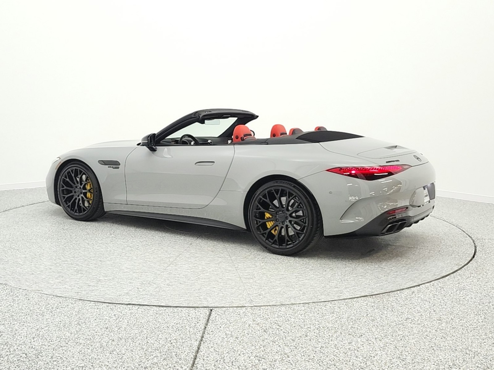 Certified Used 2022 MANUFAKTUR Alpine Grey Mercedes-Benz AMG® SL 63 Roadster image 7