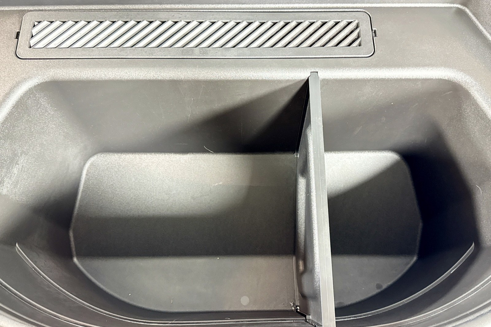 Used 2025 GLACIER WHITE Audi Premium image 28