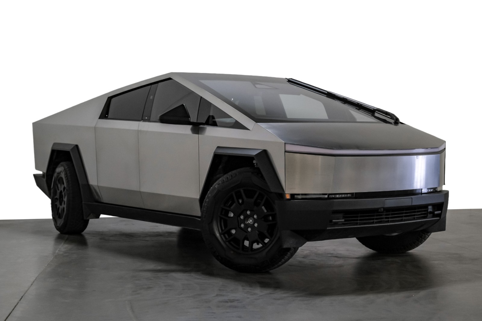 2024 Tesla Cybertruck AWD Foundation Series 20Alloys 35Tires PremiumAccPkg AutoPilot 4