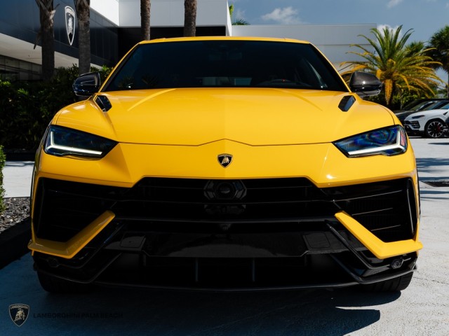 2023 Lamborghini Urus Performante in , 