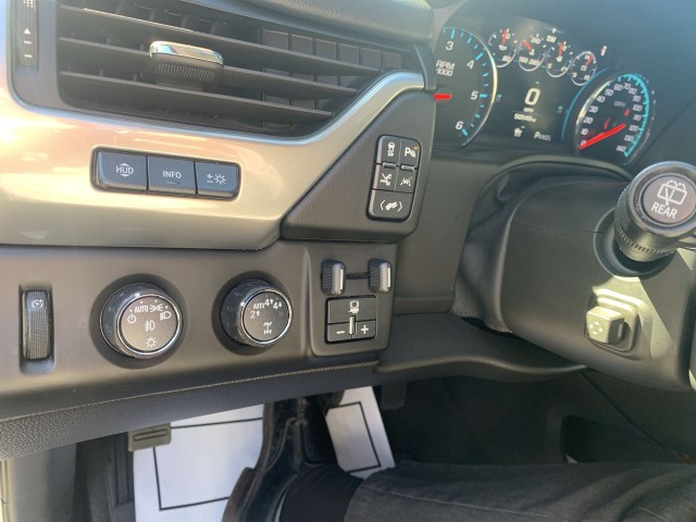2019 Chevrolet Suburban Premier 18
