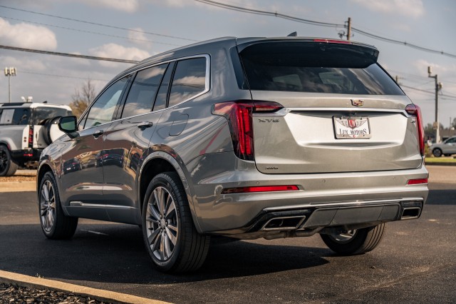 View vehicle photo 6