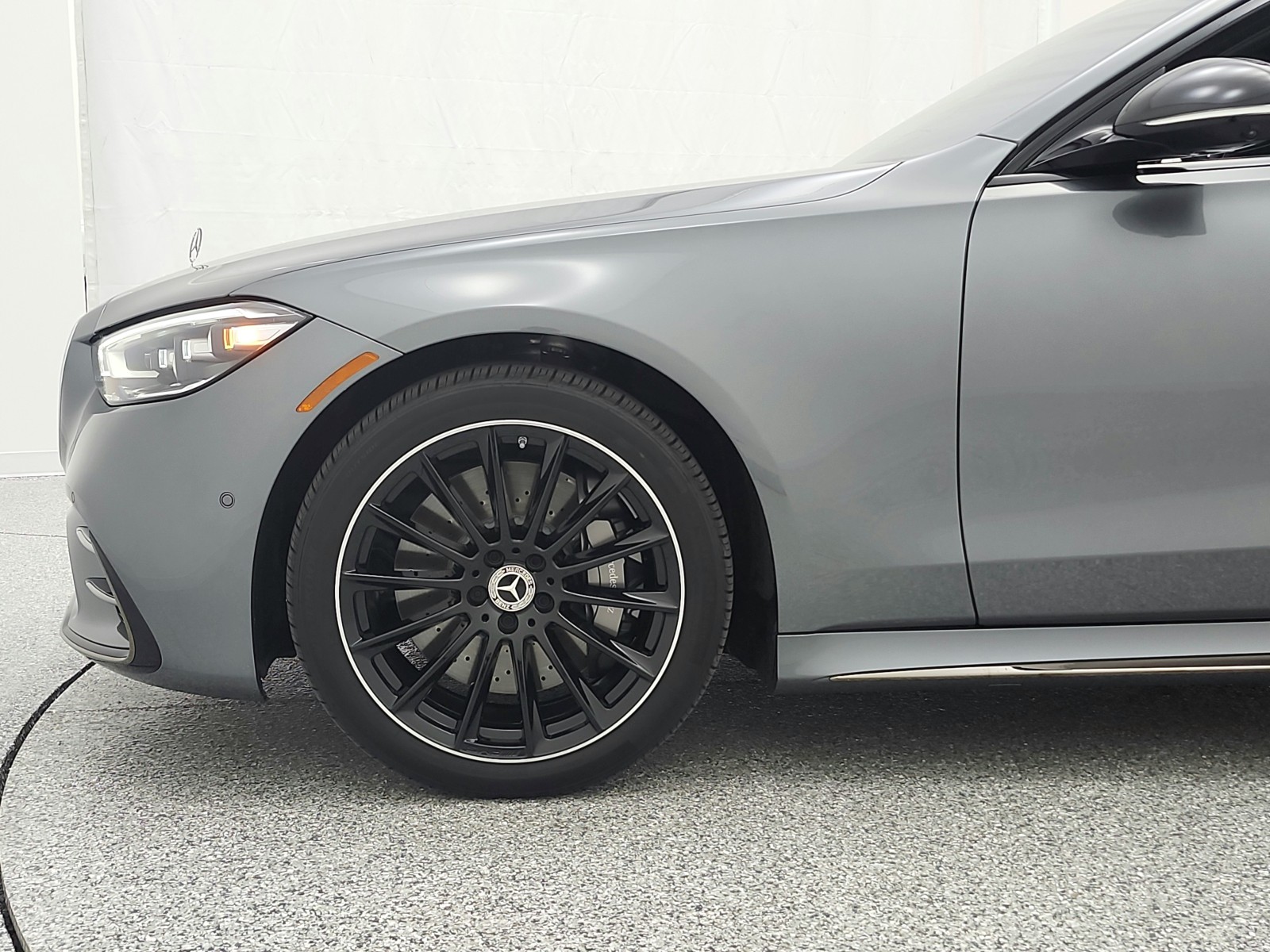 Certified Used 2025 Selenite Grey Metallic Mercedes-Benz S 580 4MATIC® Sedan image 26