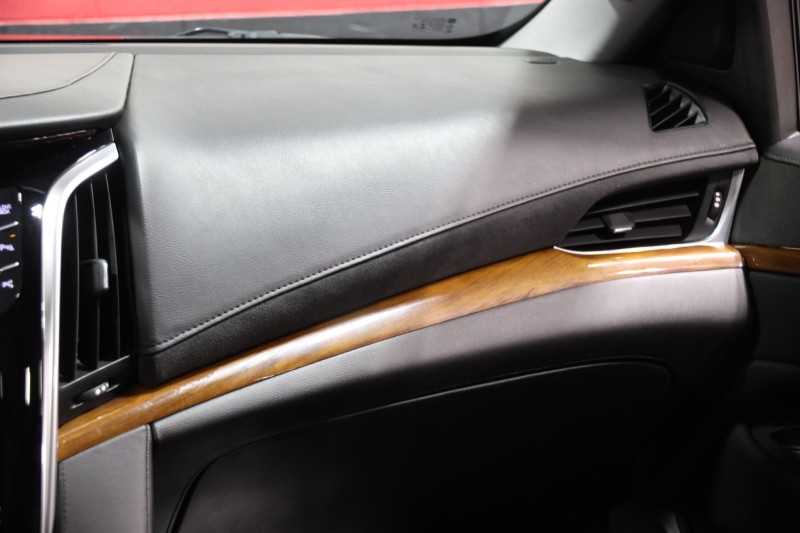2020 Cadillac Escalade ESV 4dr Suv in , 