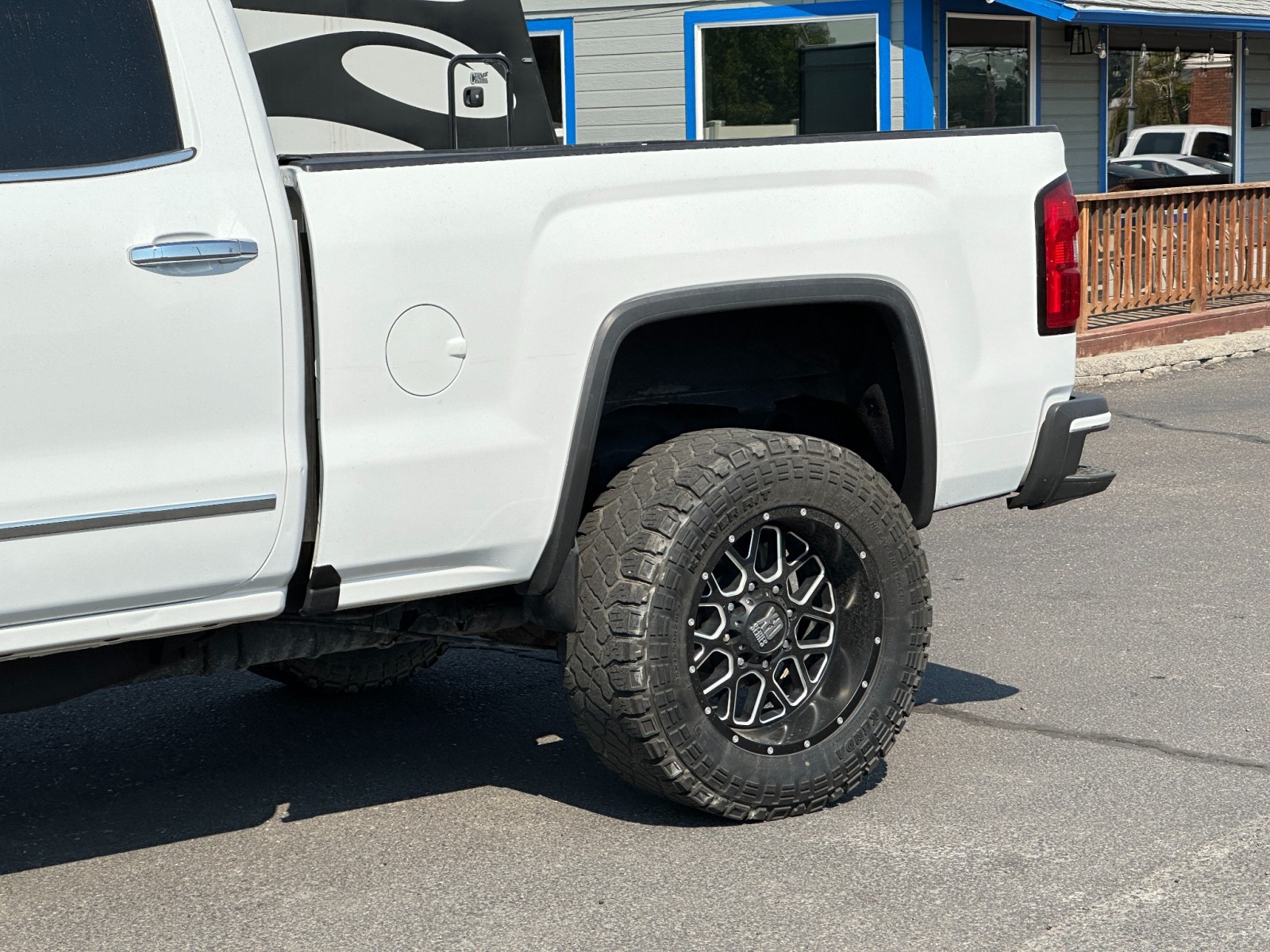 2018 GMC Sierra 2500HD SLT 13