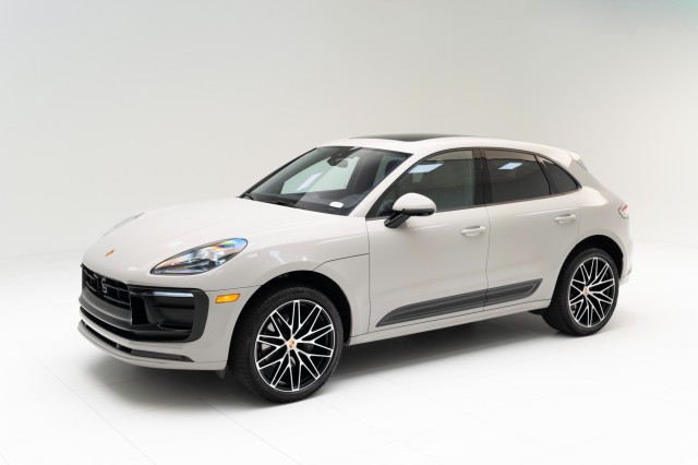 2024  Macan  in , 