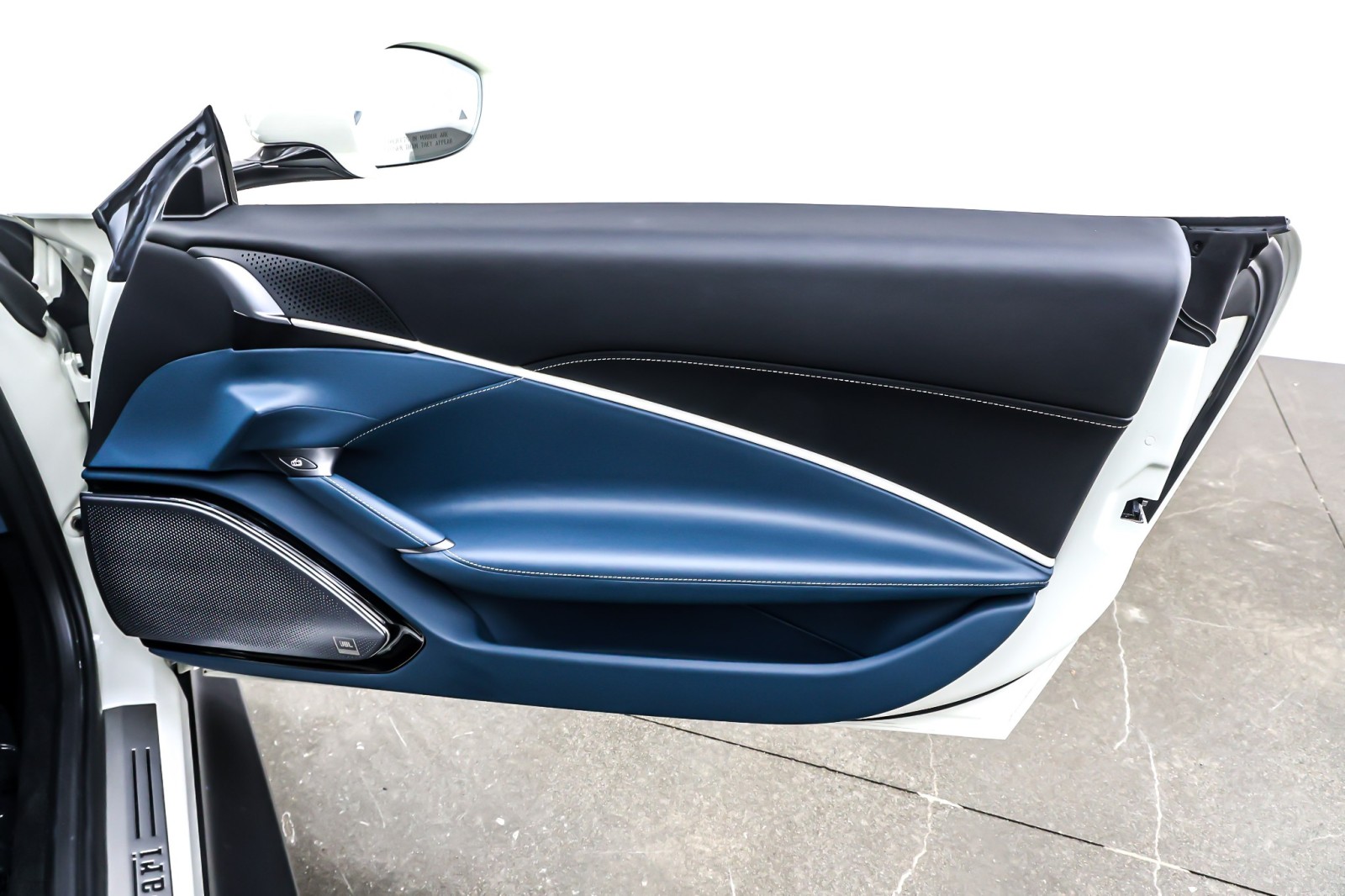 Used 2022 Bianco Avus Ferrari Coupe image 22