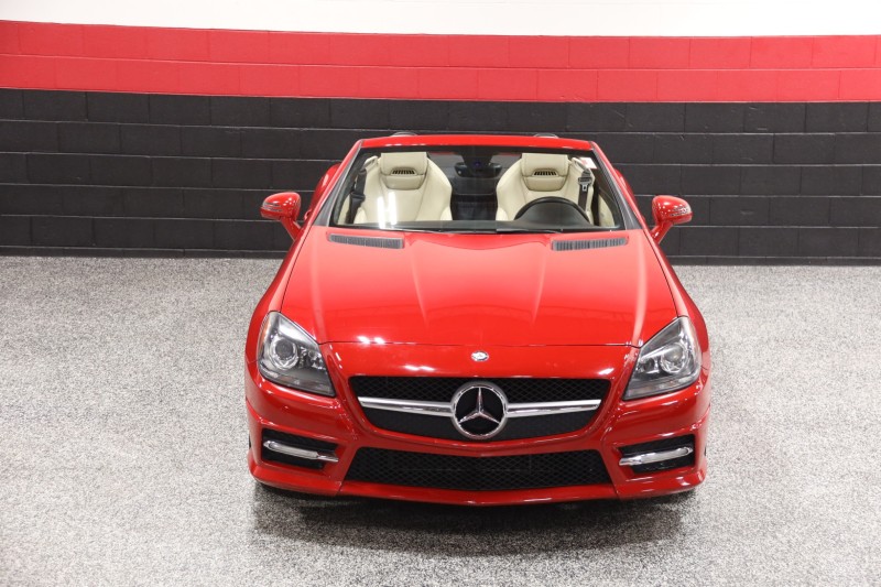 2012 Mercedes-Benz SLK 350 AMG Sport 2dr Roadster in , 