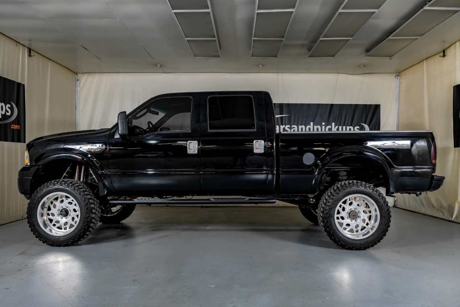 2004 Ford F-250 Harley-Davidson 11