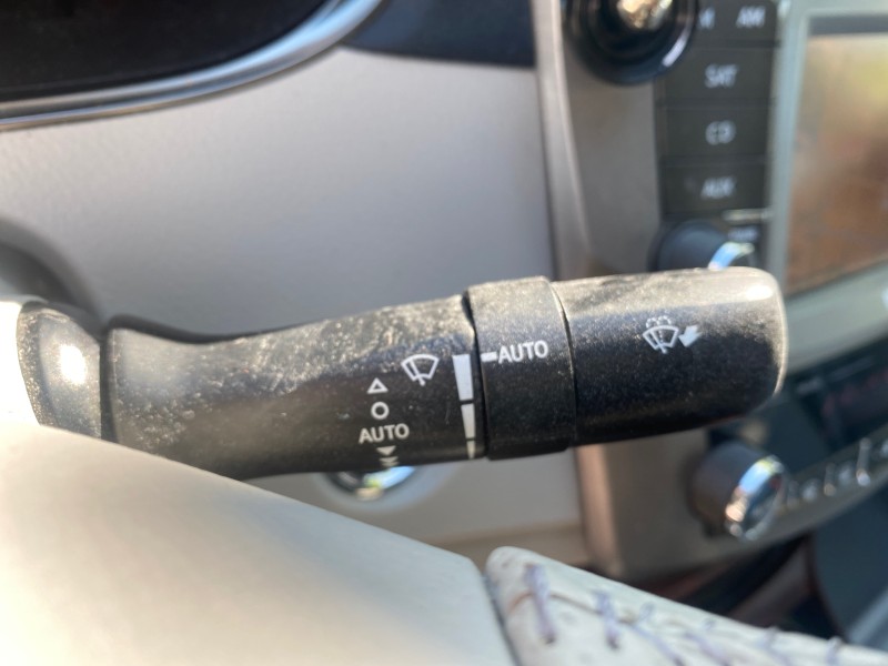 2011 Toyota Avalon Limited LOW MILES 80,879 in ,