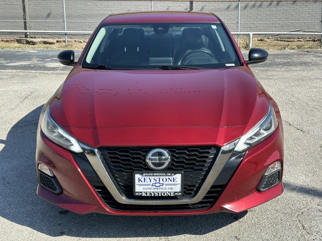 2022 Nissan Altima 2.5 SR 8