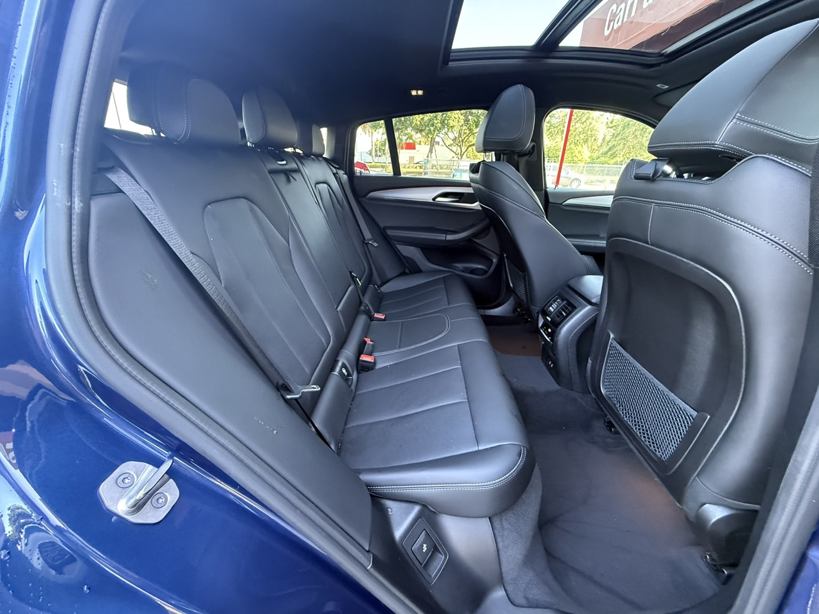2022 BMW X4 - $31,977