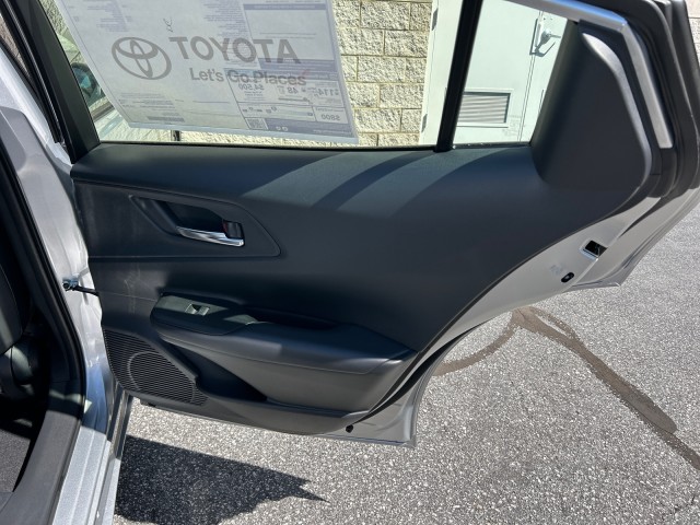 ToyotaPrius Plug-In Hybrid41