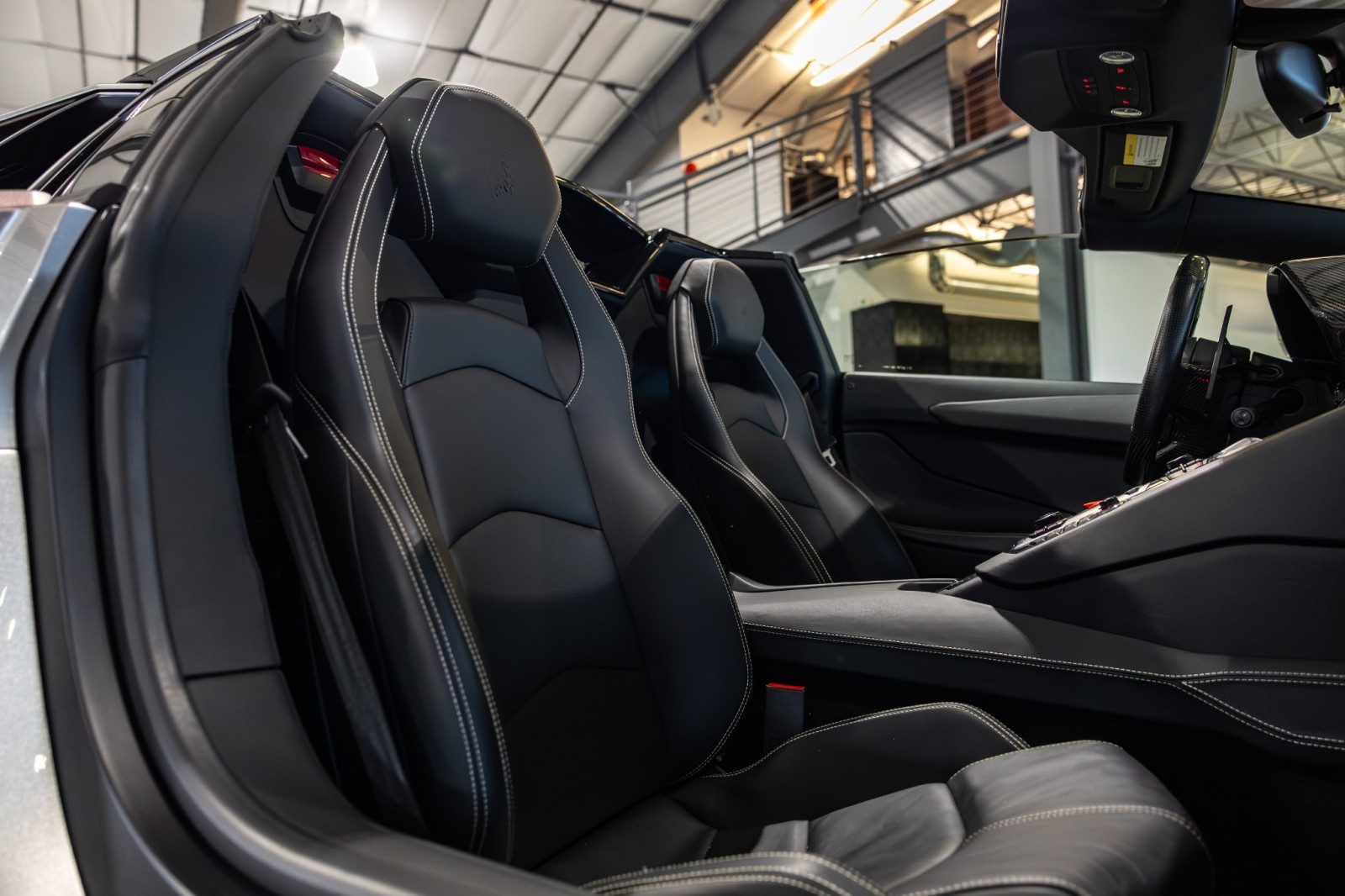 Used Car 2014 Lamborghini Aventador  Roadster - Grigio Antares Metallic - Transparent Engine Bonnet - Sensonum Sound System For Sale Under $440,000 In Boerne, Texas