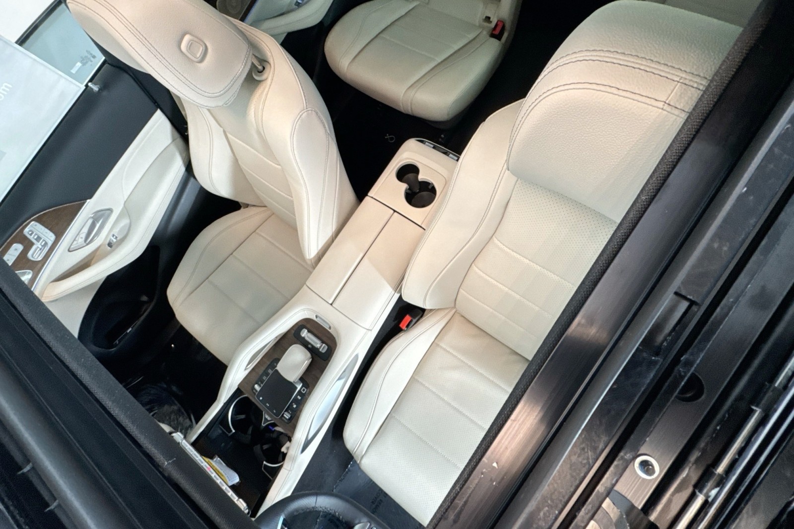 New 2026 MANUFAKTUR Moonlight White Metallic Mercedes-Benz GLS 450 4MATIC® SUV image 19