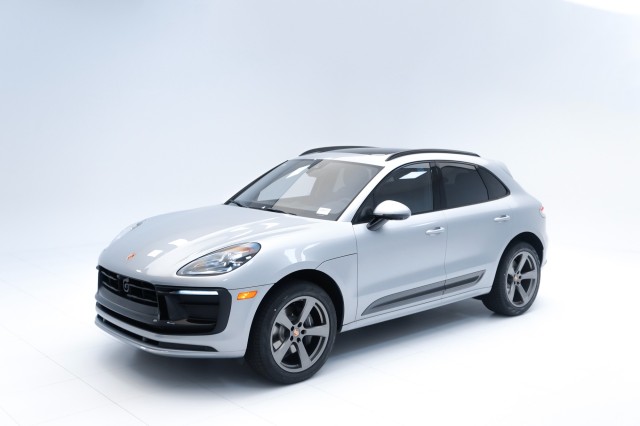2023  Macan  in , 