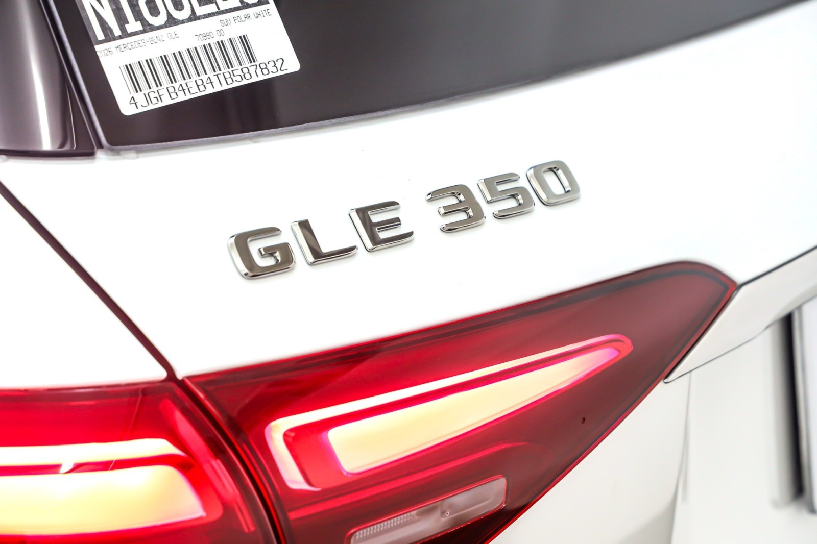 New 2026 Polar White Mercedes-Benz GLE 350 image 9