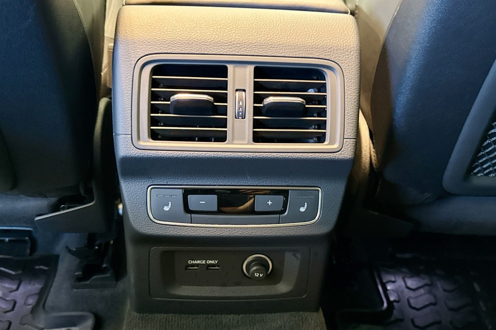 Used 2025 Glacier White Metallic Audi Prestige image 25